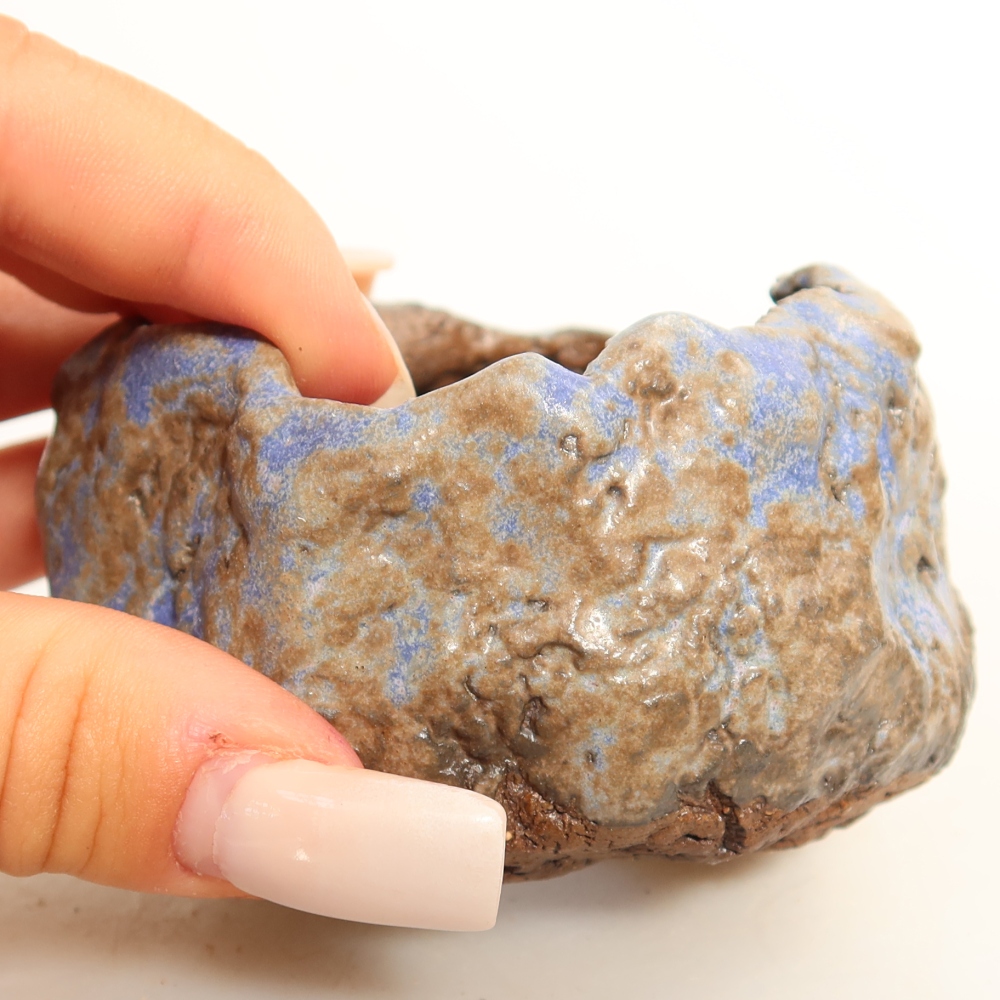 Coquille en céramique  7 x 7 x 5 cm, couleur bleu-brun