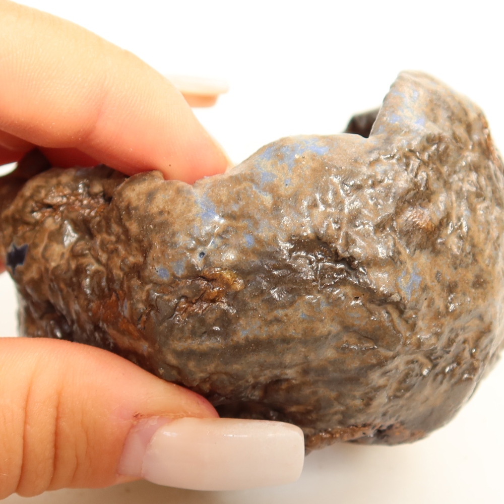 Coquille en céramique  7 x 7 x 5,5 cm, couleur bleu-brun