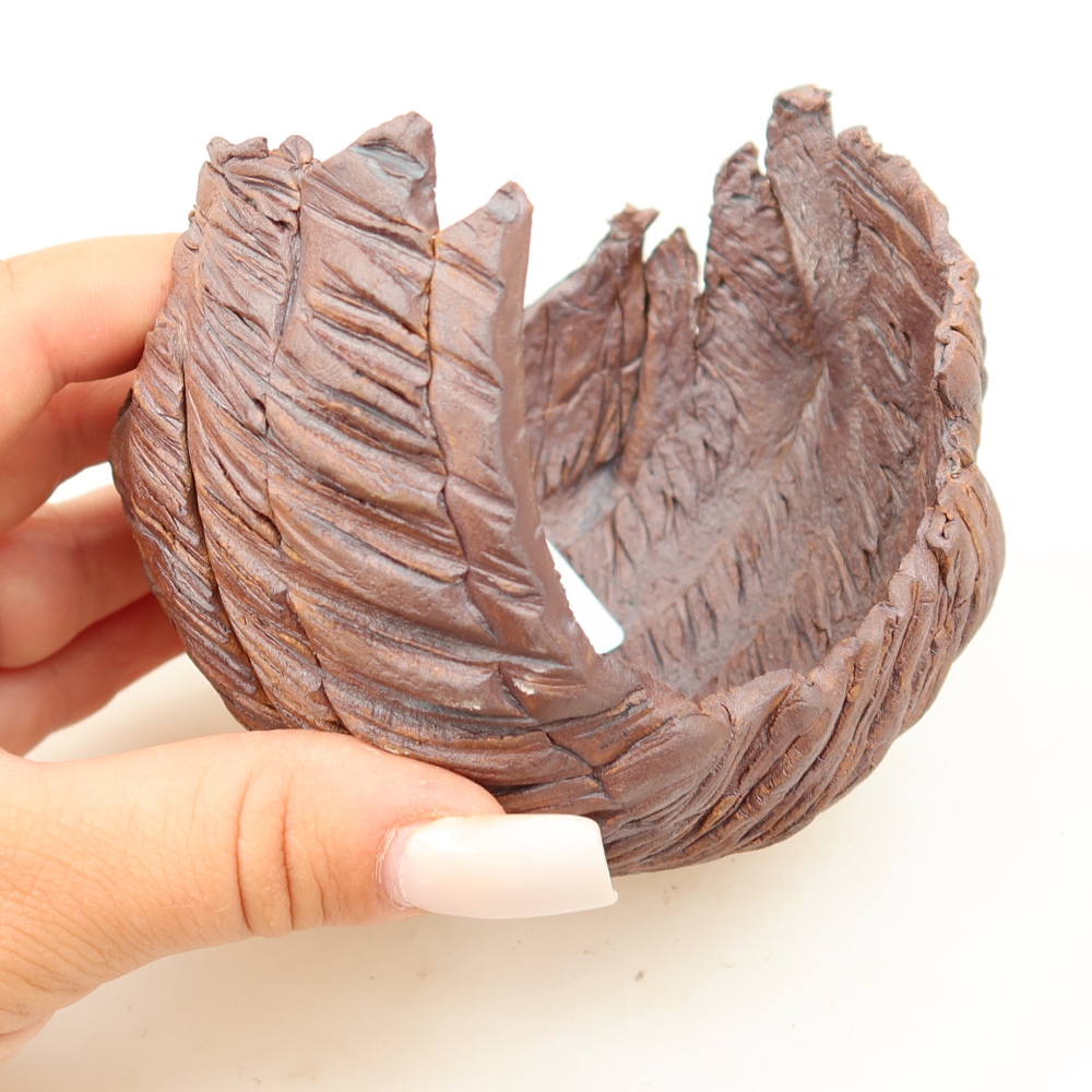 Coquille en céramique  10 x 9 x 9 cm, couleur marron