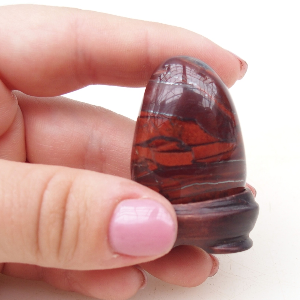 Suiseki - Pierre avec DAI (base en bois)