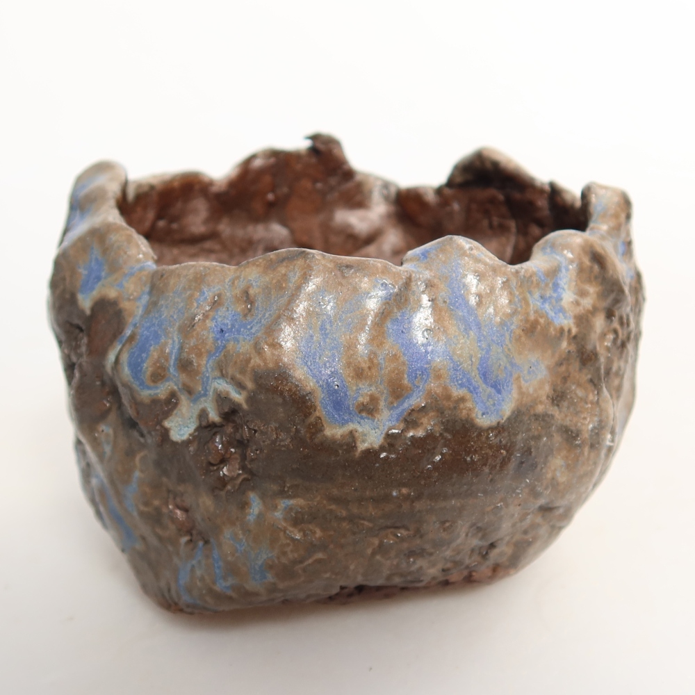 Coquille en céramique  7,5 x 7,5 x 5,5 cm, couleur bleu-brun