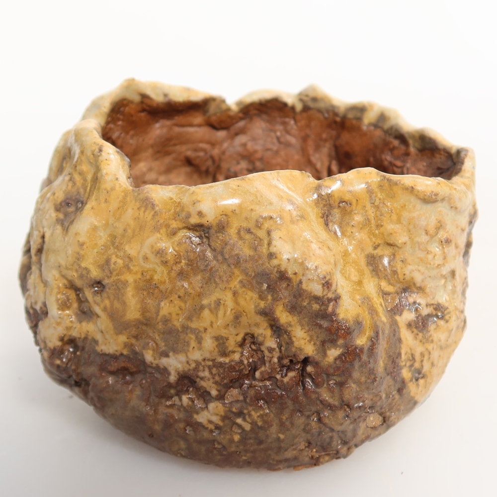 Coquille en céramique 7,5 x 7 x 6 cm , couleur marron