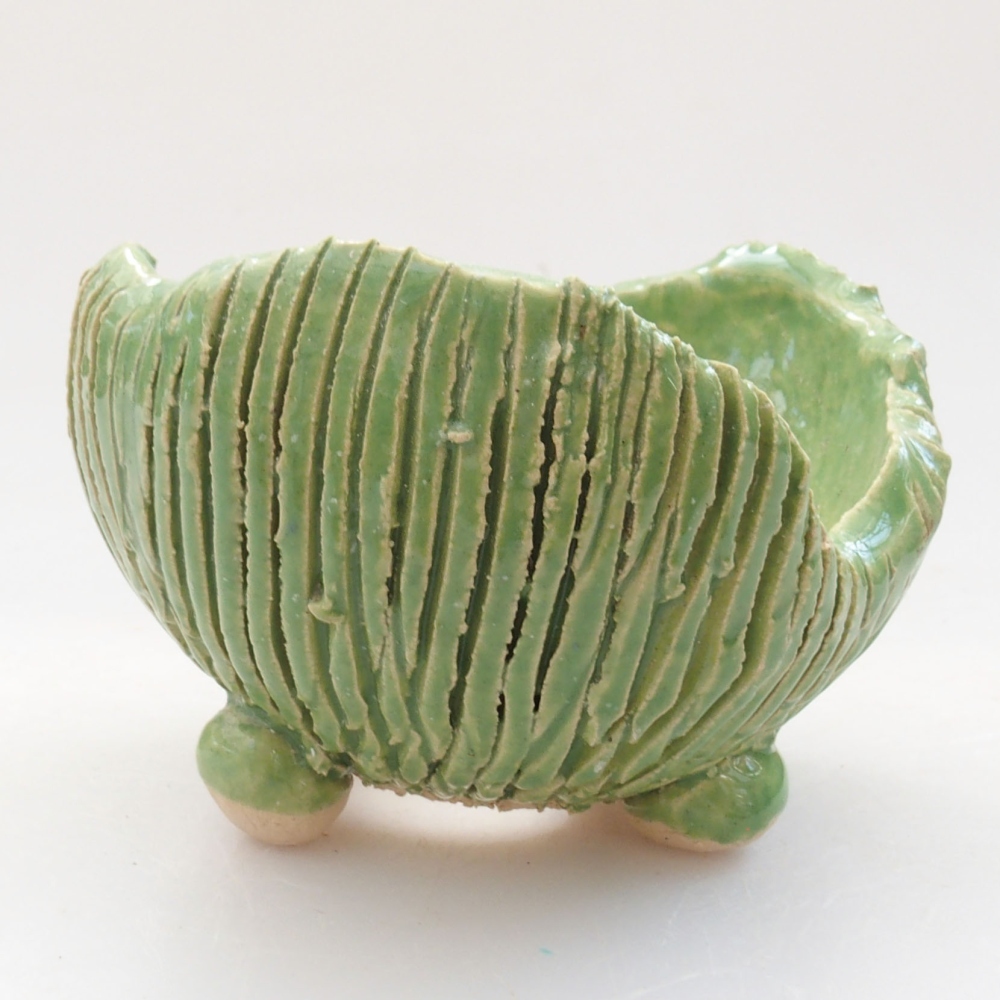 Coquille en céramique 7,5 x 7,5 x 5,5 cm , couleur verte
