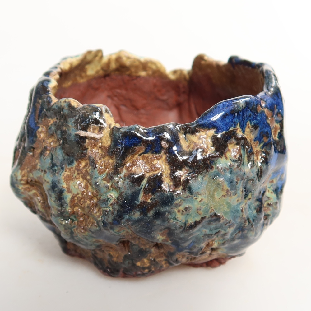 Coquille en céramique  7 x 7 x 5,5 cm, couleur bleu-brun