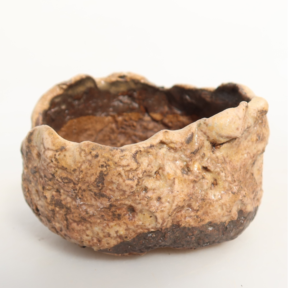 Coquille en céramique  7,5 x 6,5 x 5 cm, couleur marron