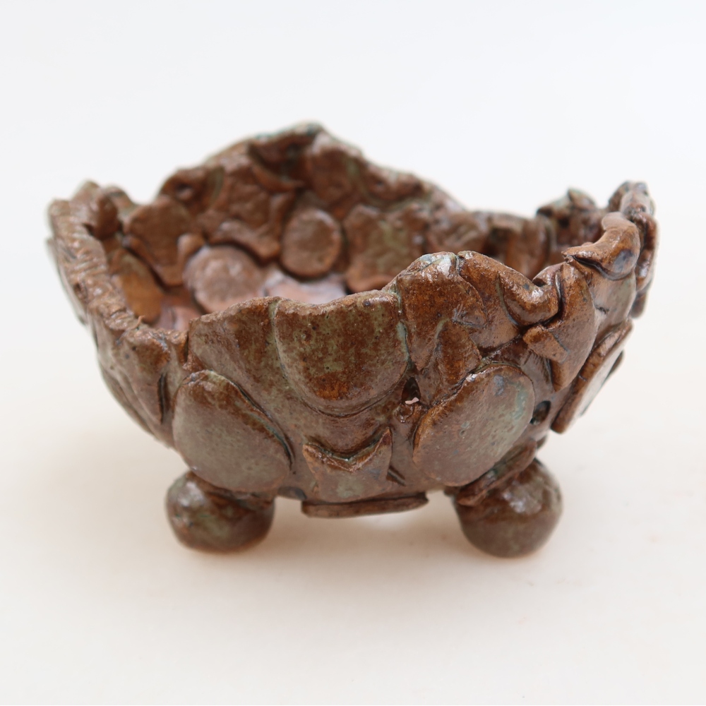 Coquille en céramique  9 x 8 x 5 cm, couleur brun-vert