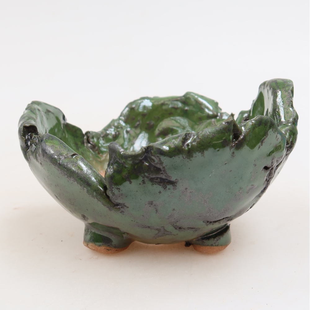 Coquille en céramique  11 x 10 x 7 cm, couleur verte