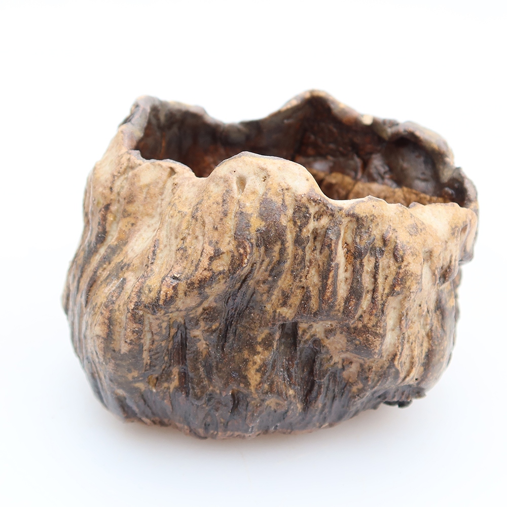 Coquille en céramique  6,5 x 5 x 6 cm , couleur marron