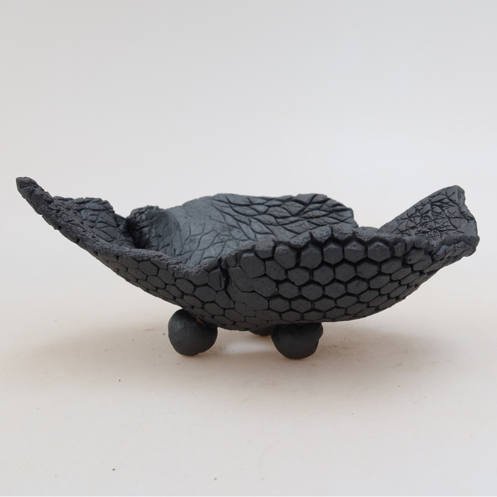 Coquille en céramique  13,5 x 9,5 x 6 cm, couleur métallique