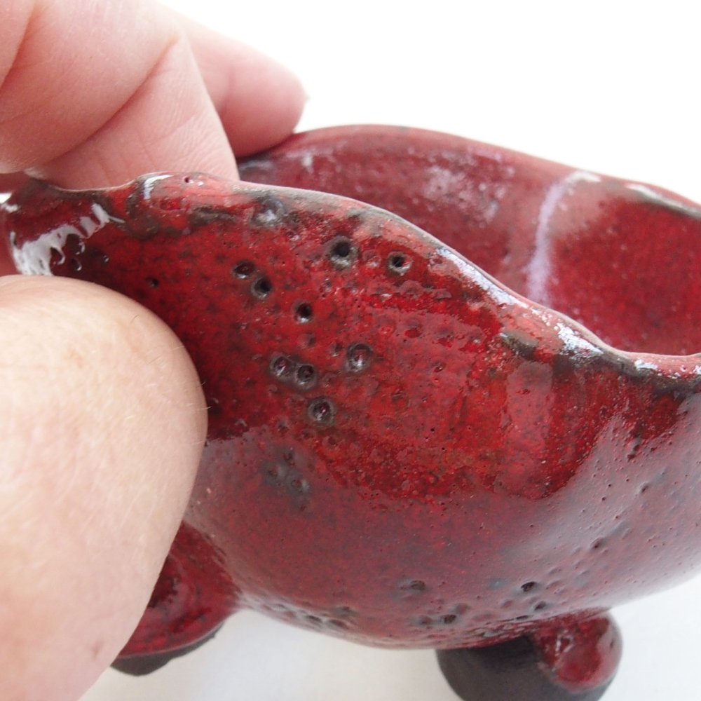 Coquille en céramique 8 x 8 x 6 cm , couleur rouge