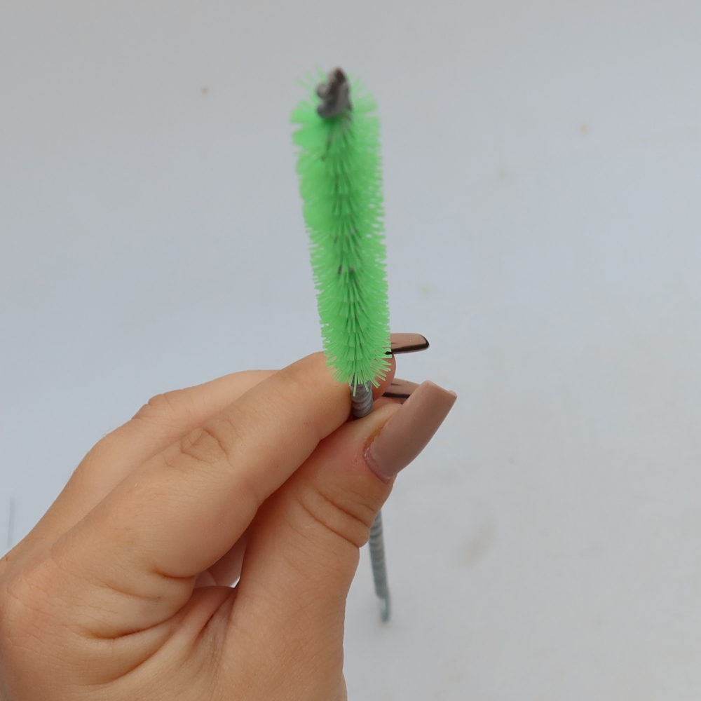 Outils pour bonsaï - Petite brosse JIN en nylon V-6