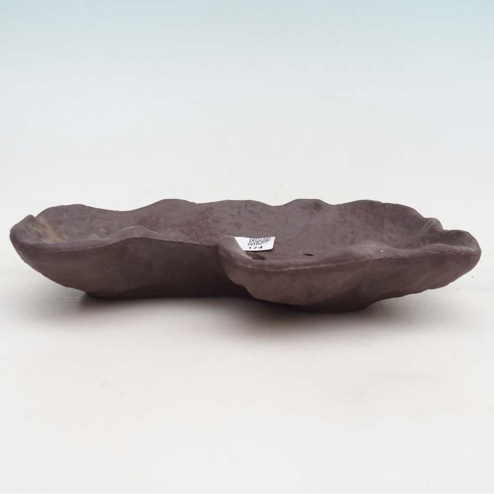 Coquille en céramique 19 x 13,5 x 3,5 cm , couleur marron