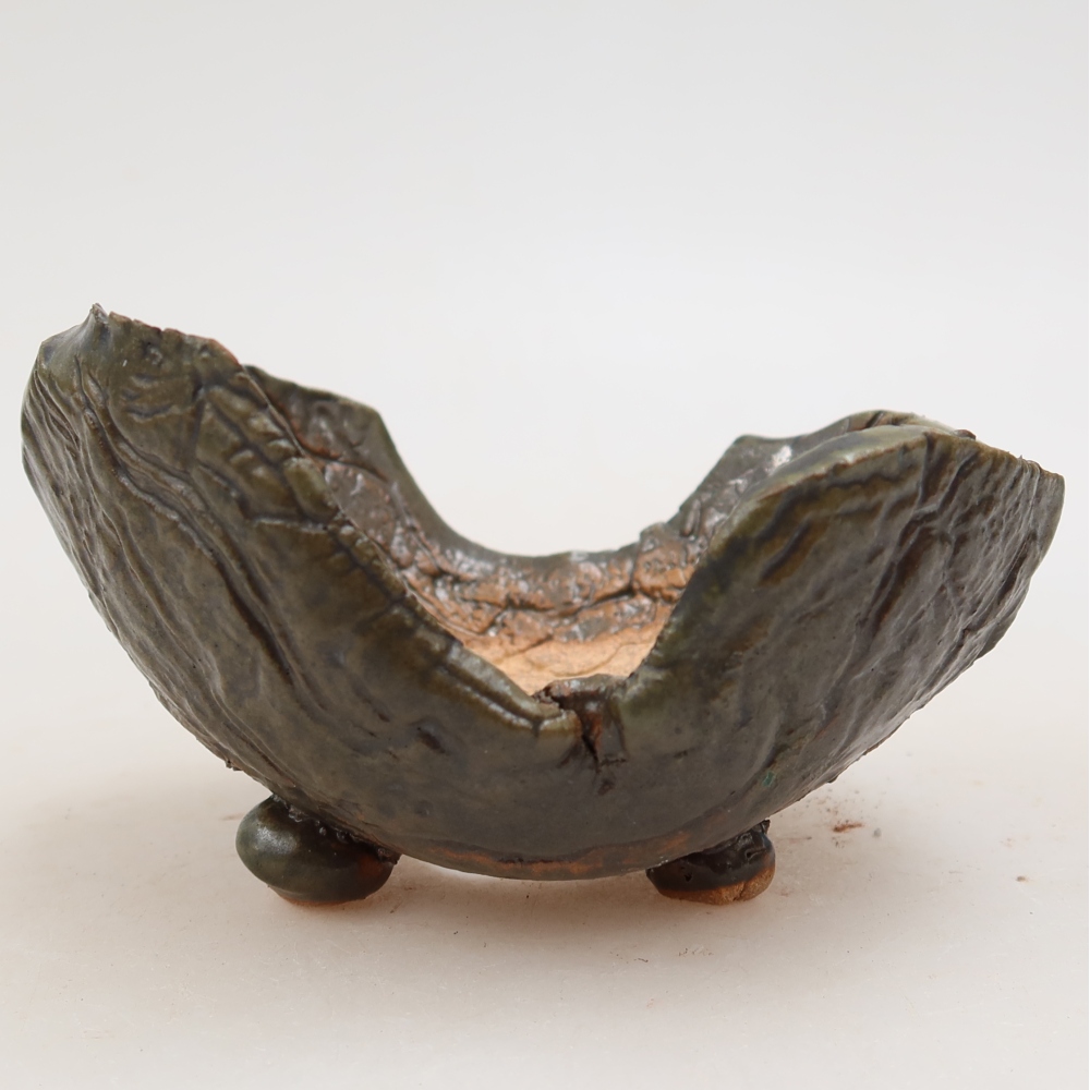 Coquille en céramique  10,5 x 8,5 x 6 cm, couleur brun-vert