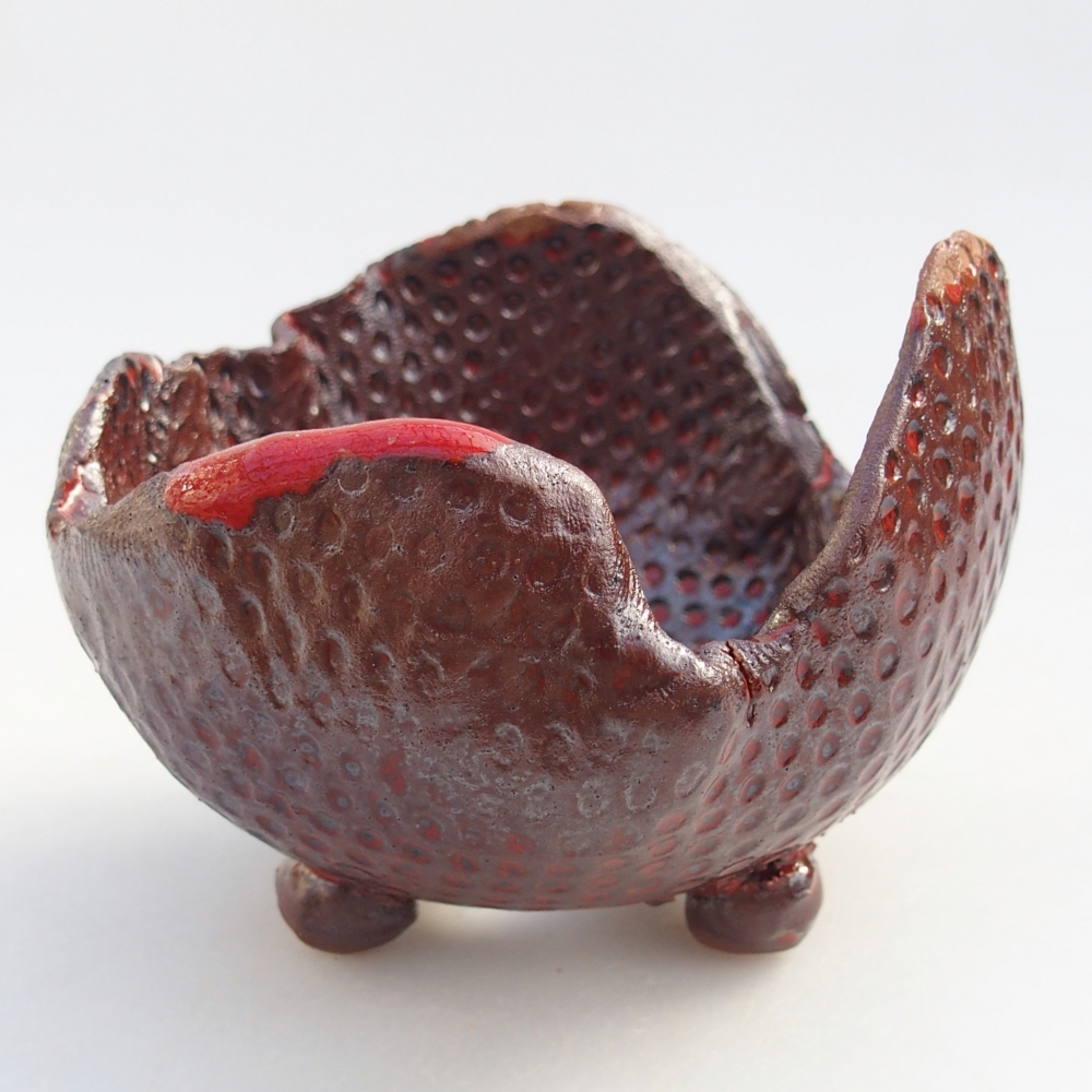 Coquille en céramique 9,5 x 9 x 7,5 cm , couleur marron