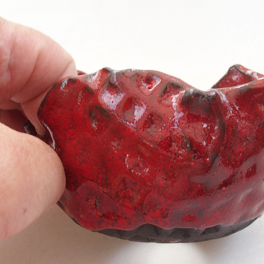 Coquille en céramique 8 x 7 x 5,5 cm , couleur rouge