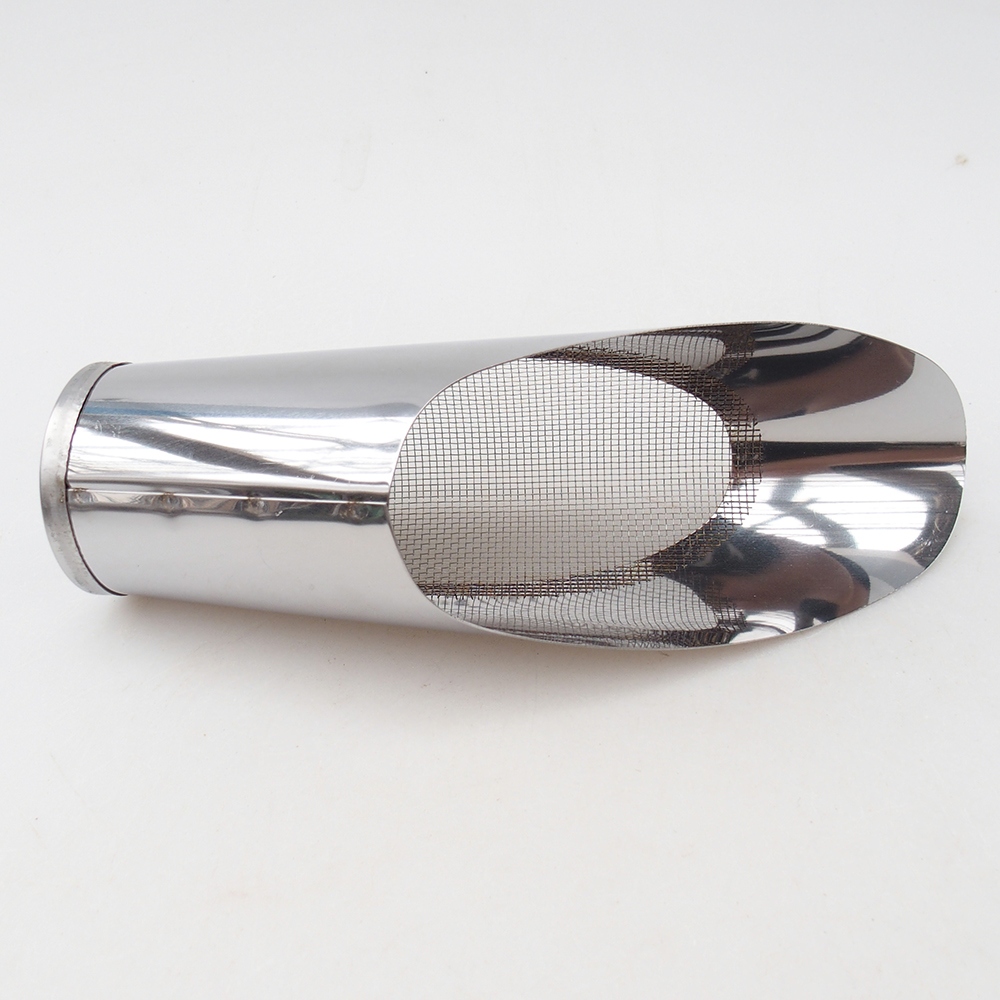 Truelle à terre avec tamis