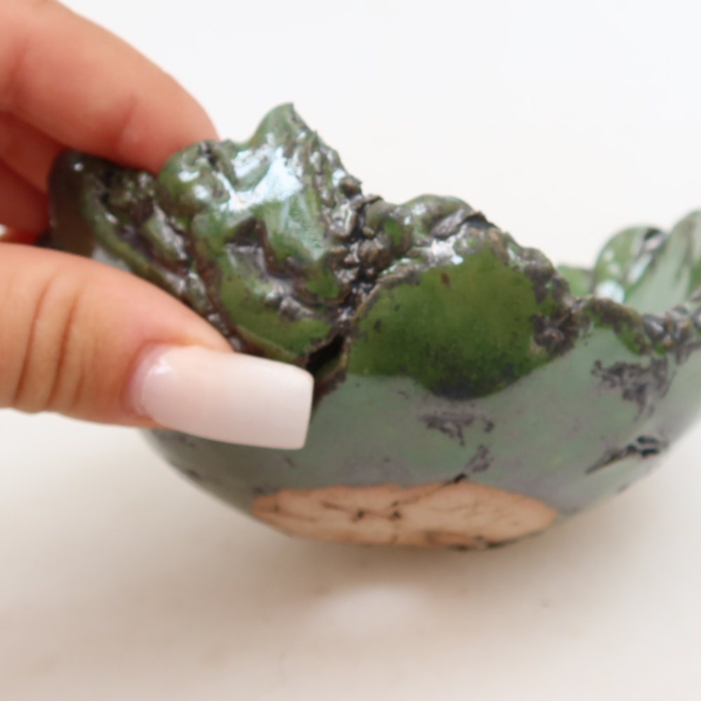 Coquille en céramique  11,5 x 10,5 x 6 cm, couleur verte