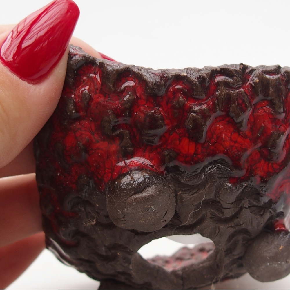 Coquille en céramique 7,5 x 6 x 4 cm , couleur rouge