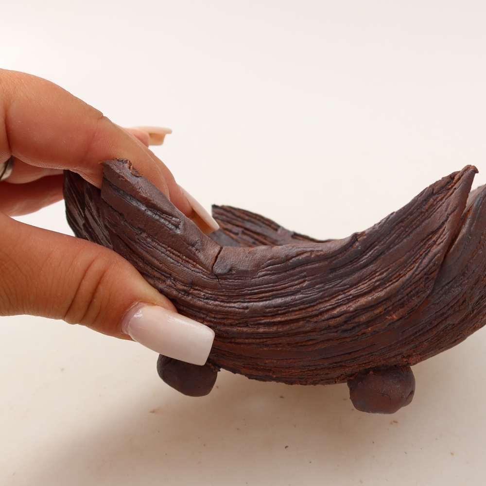 Coquille en céramique  15 x 11 x 7,5 cm, couleur marron