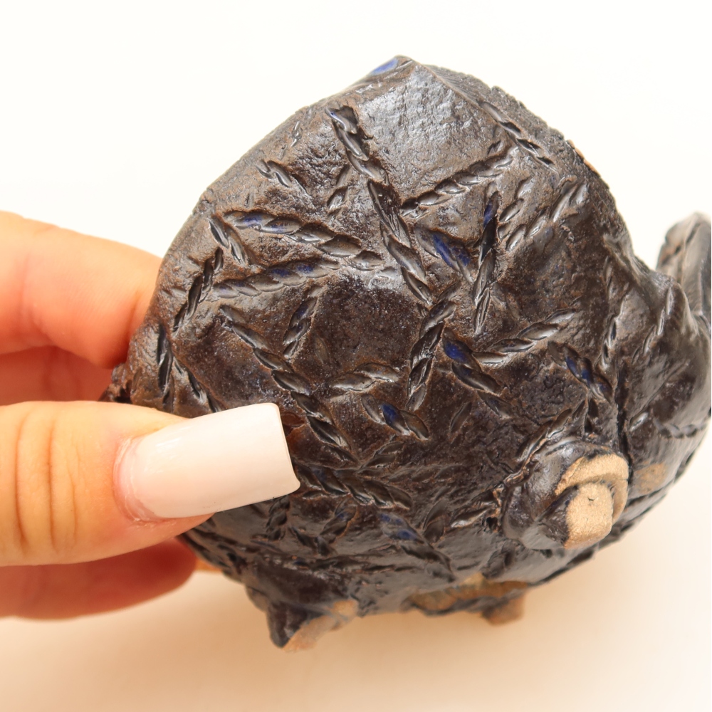 Coquille en céramique  10 x 9,5 x 6 cm, couleur bleu-noir