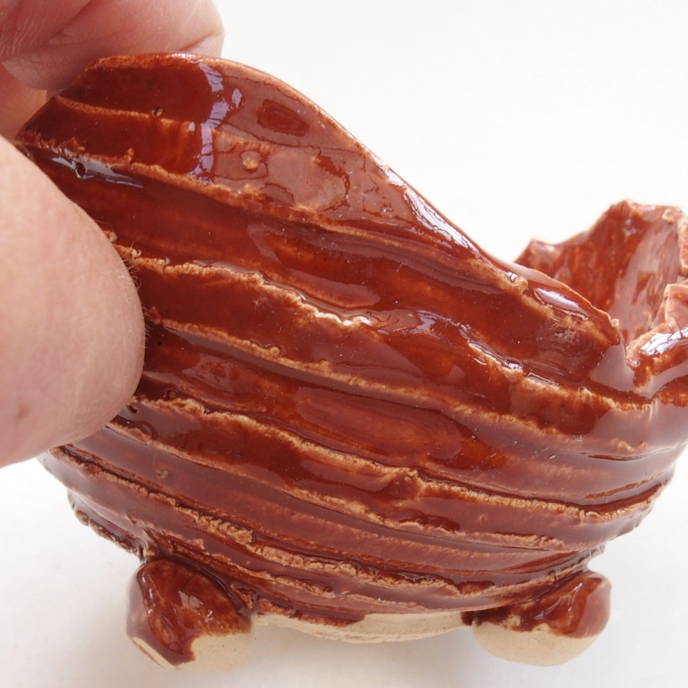 Coquille en céramique 7,5 x 7,5 x 6 cm , couleur marron