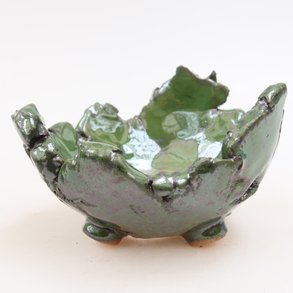 Coquille en céramique  11 x 11 x 7 cm, couleur verte