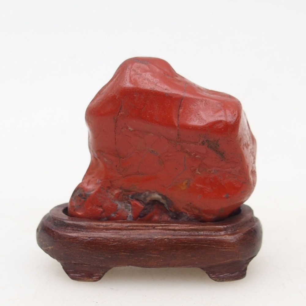 Suiseki - Pierre avec DAI (base en bois)