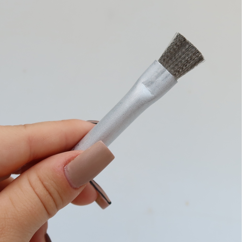 Outils pour bonsaï - Petite brosse métallique JIN V-7