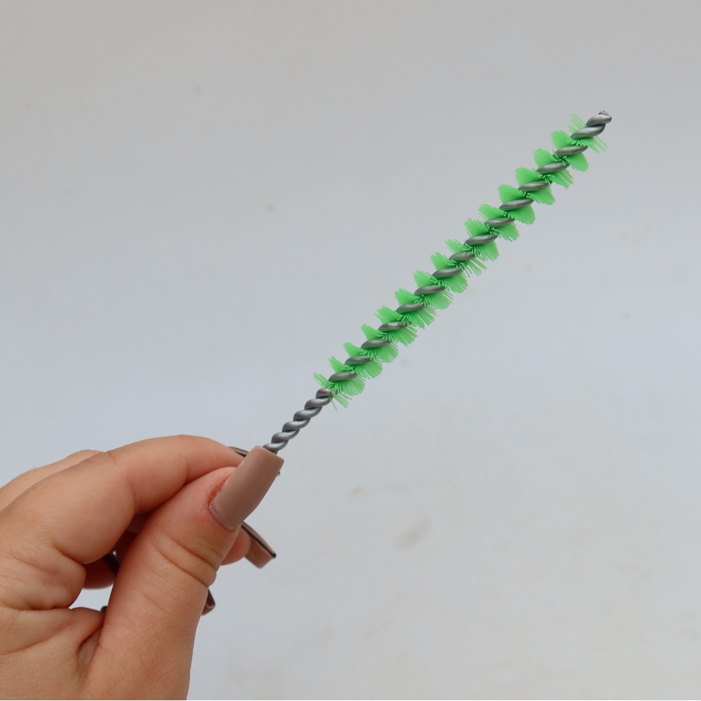 Outils pour bonsaï - Petite brosse JIN en nylon V-6