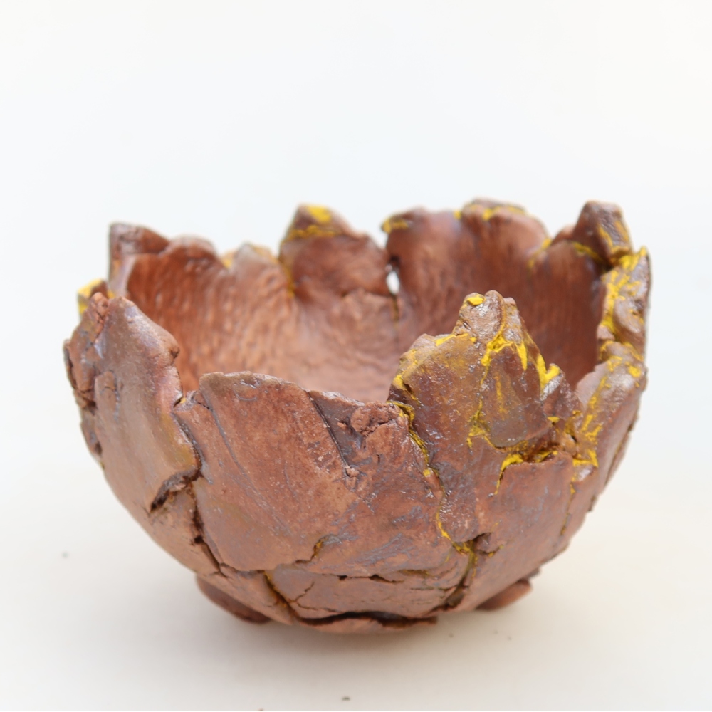 Coquille en céramique  11 x 10 x 7 cm, couleur jaune