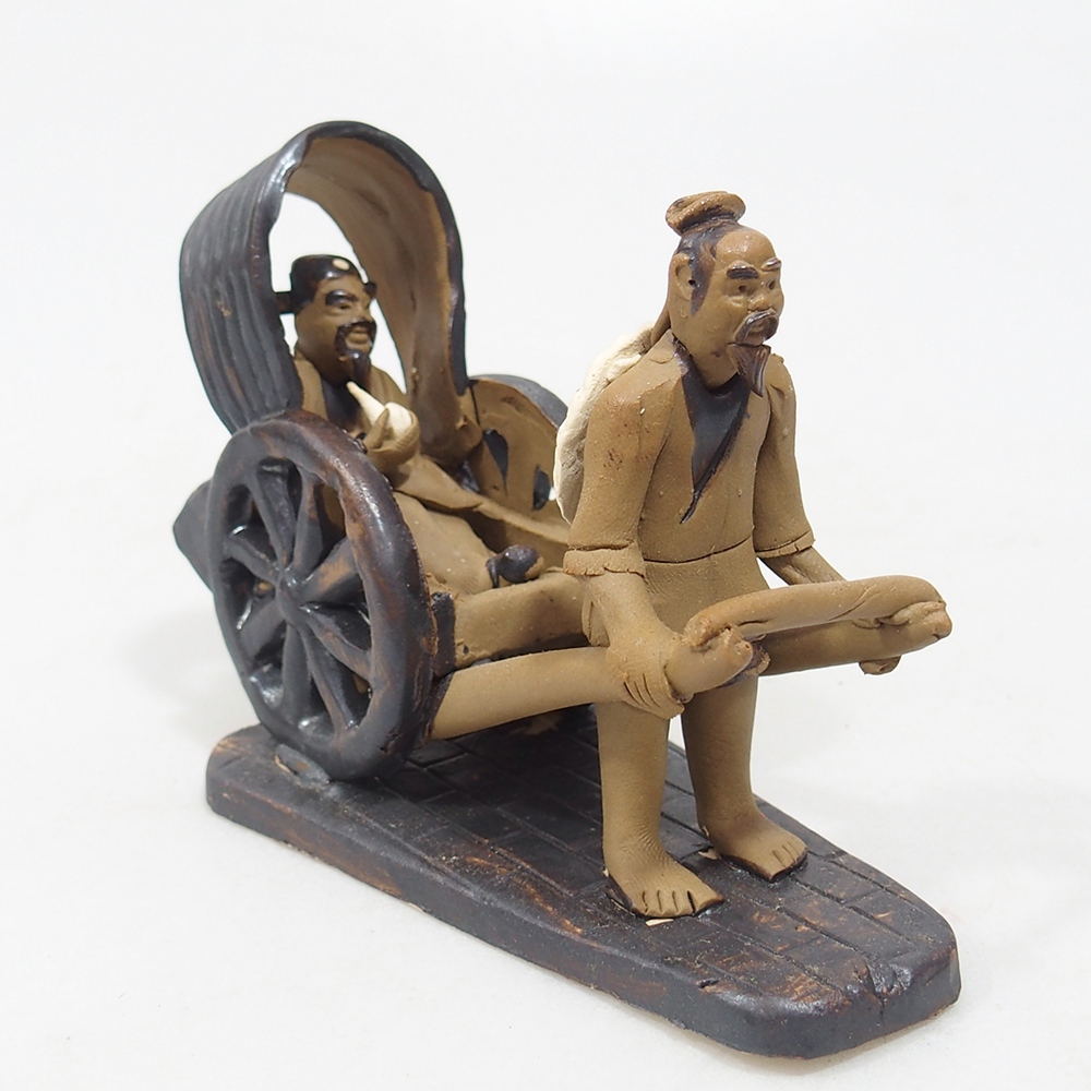 Figurine en céramique - calèche