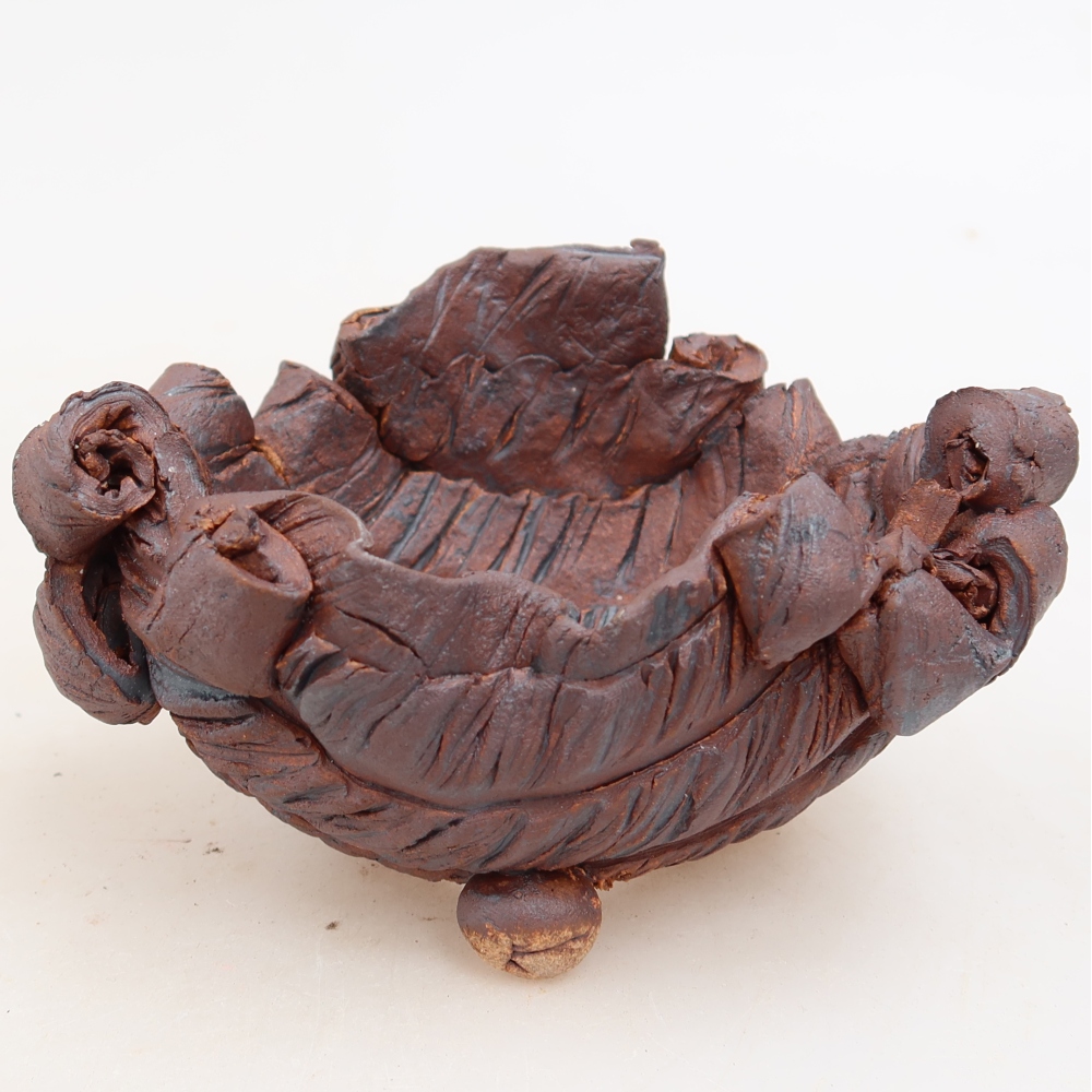 Coquille en céramique  11 x 8 x 6,5 cm, couleur marron