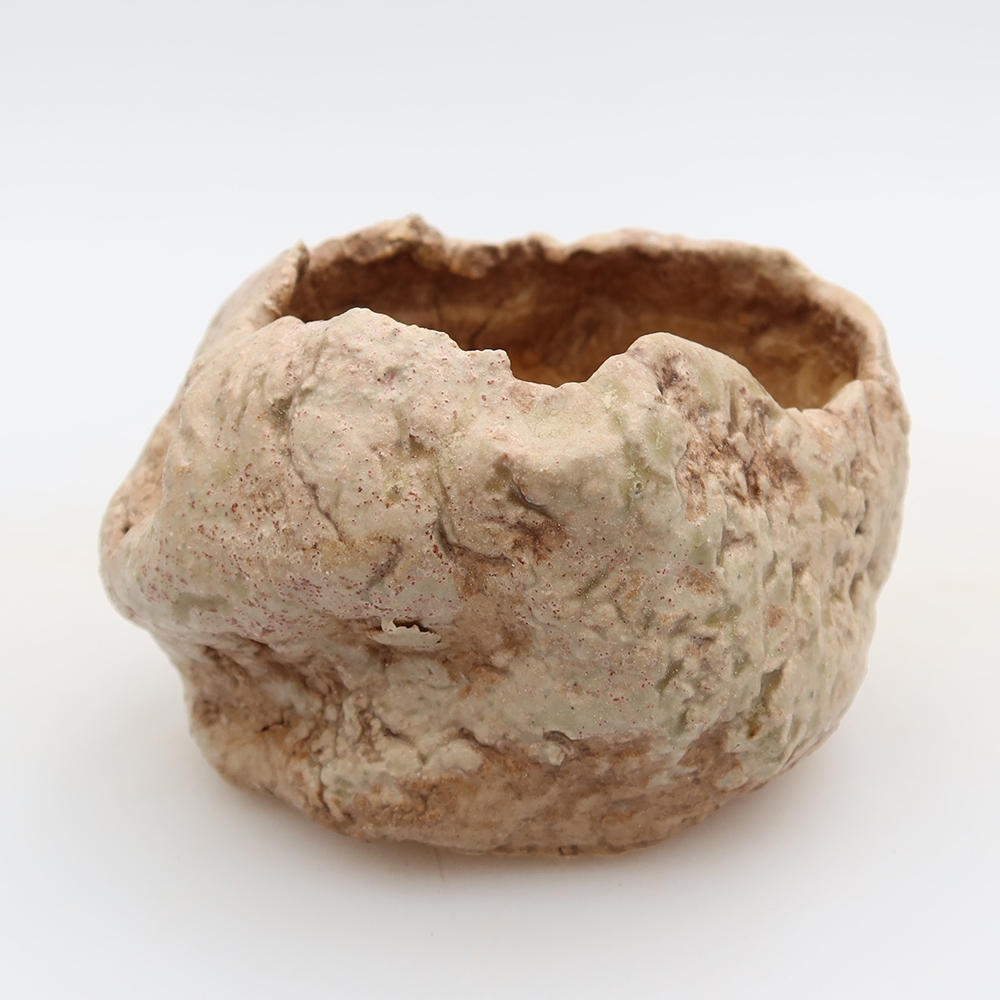 Coquille en céramique  5,5 x 5 x 5,5 cm , couleur beige-brun