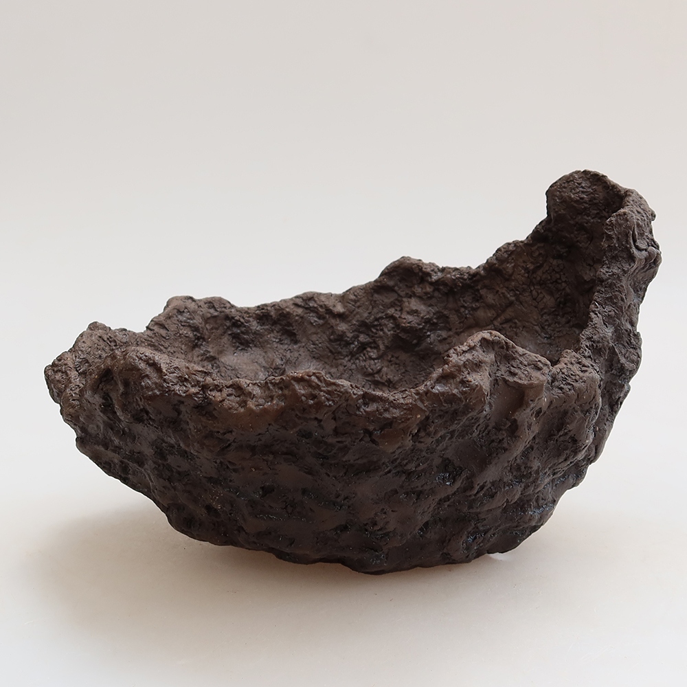 Coquille en céramique 18,5 x 16,5 x 13 cm, couleur marron