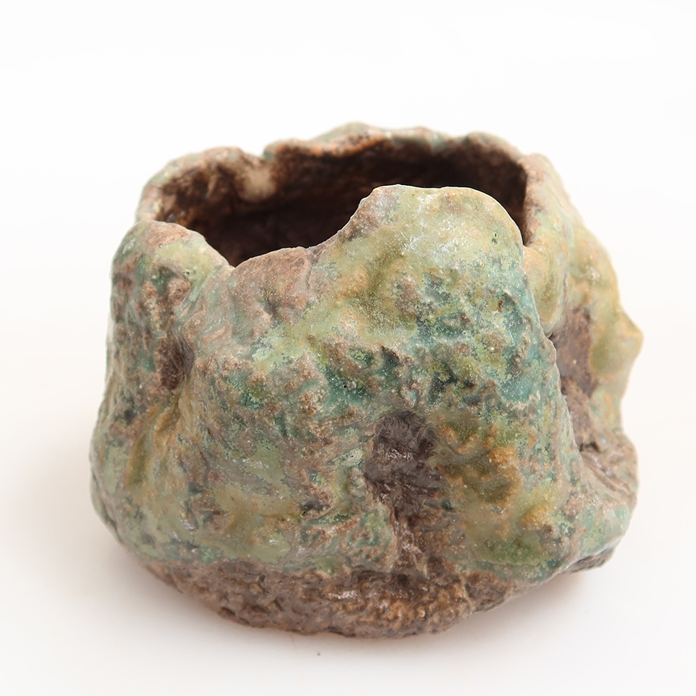Coquille en céramique  5,5 x 4,5 x 6 cm , couleur verte
