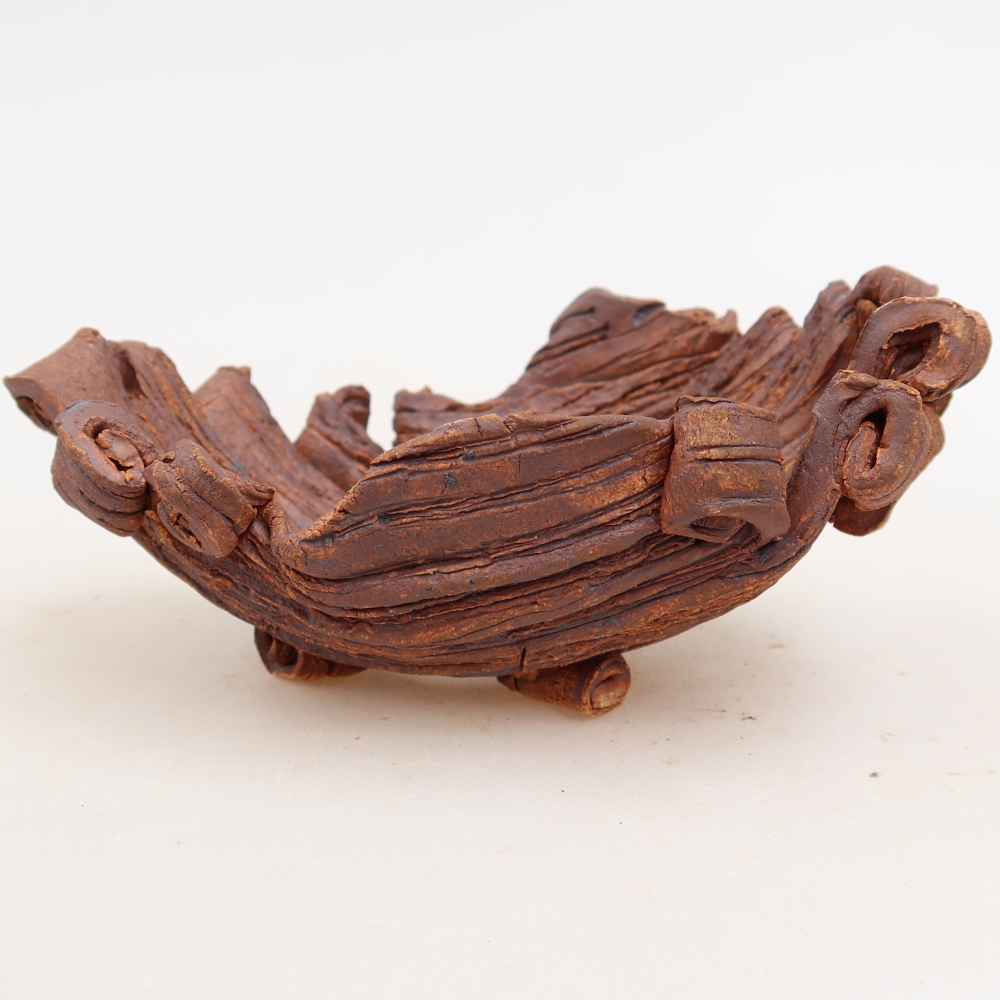Coquille en céramique  13 x 9 x 6 cm, couleur marron