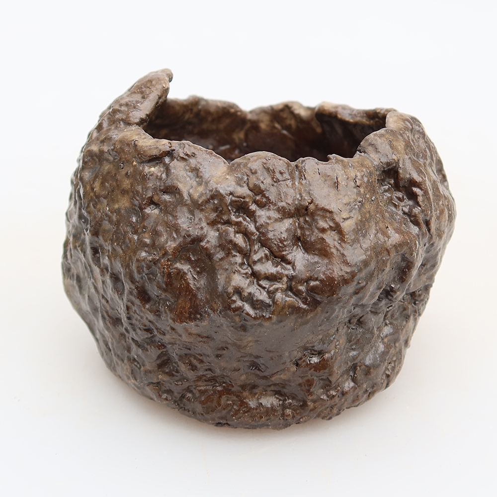 Coquille en céramique  6 x 4,5 x 6 cm , couleur marron