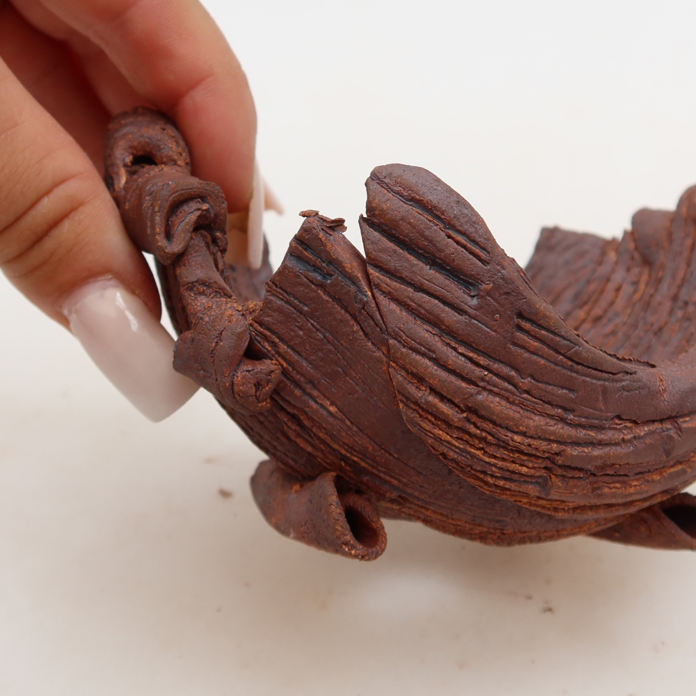 Coquille en céramique  11,5 x 8,5 x 6,5 cm, couleur marron