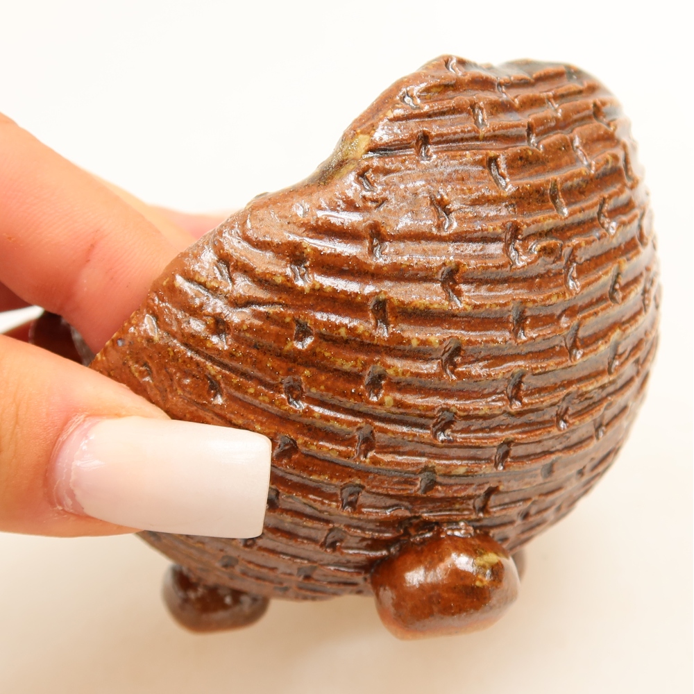 Coquille en céramique  9 x 8,5 x 7 cm, couleur marron