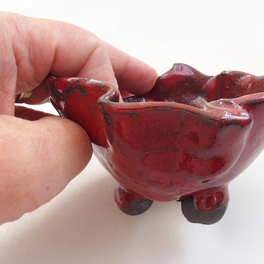 Coquille en céramique 8,5 x 8 x 6 cm , couleur rouge