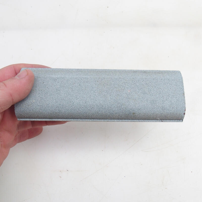 Meuleuse d'outils (pinces)