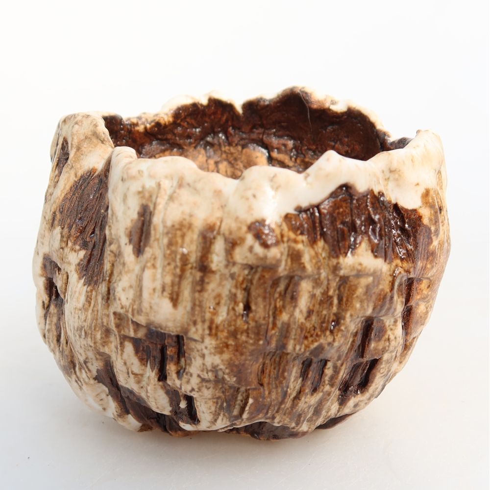 Coquille en céramique  7,5 x 7 x 6,5 cm, couleur blanc-brun