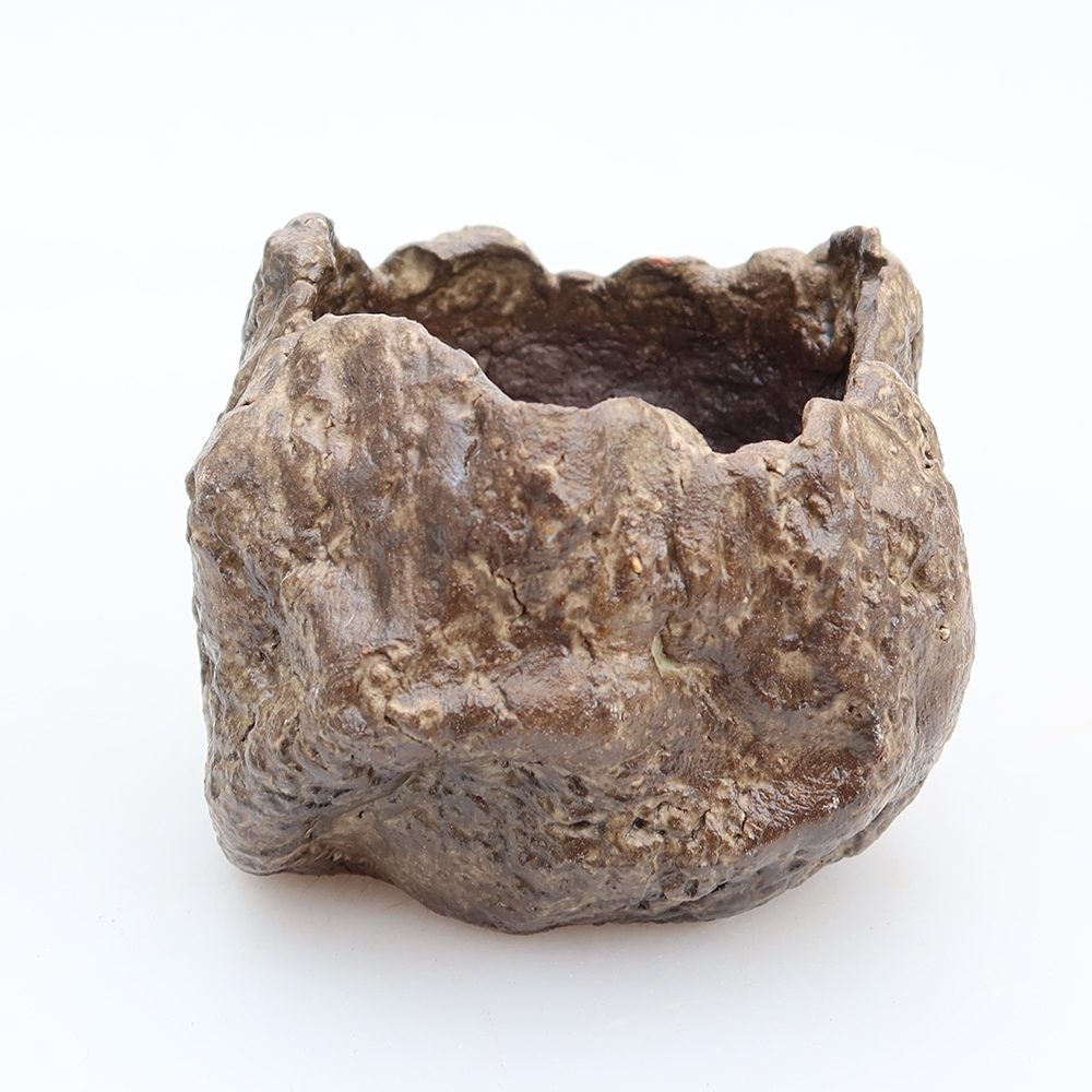 Coquille en céramique  5,5 x 5,5 x 6 cm , couleur marron