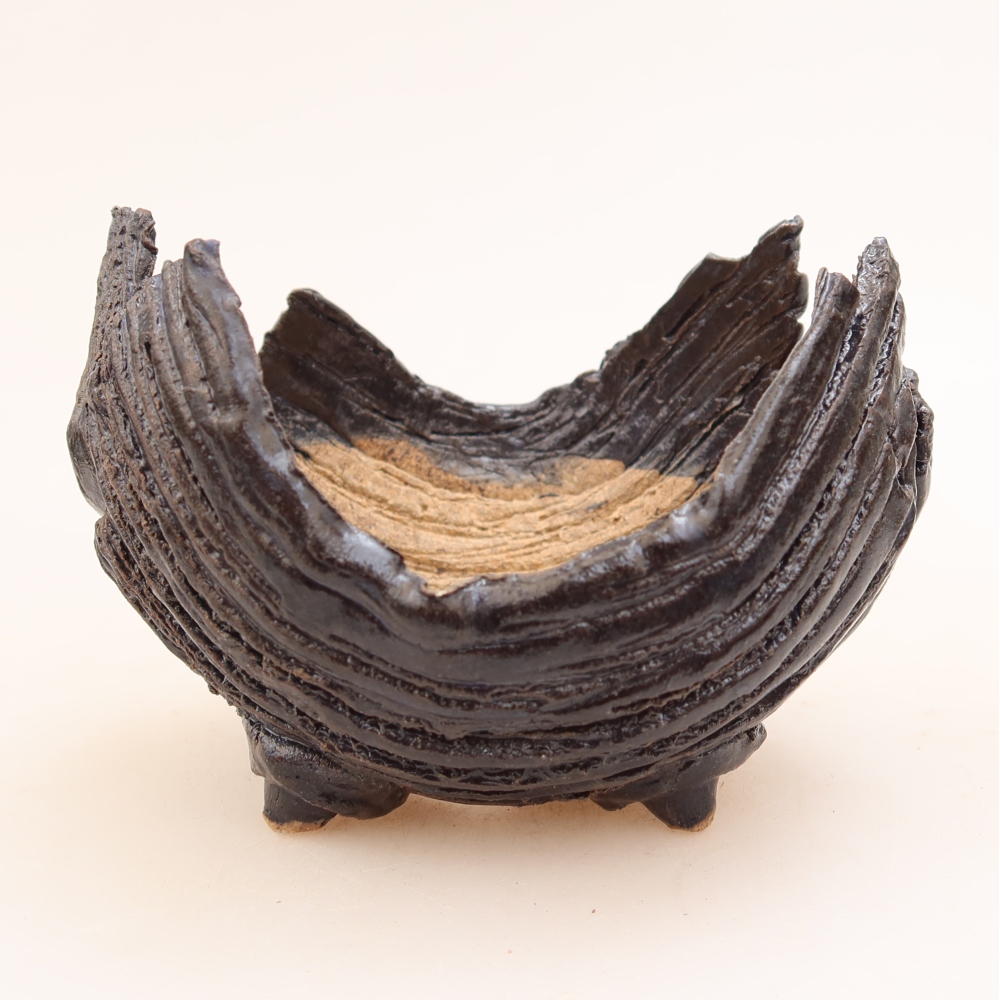 Coquille en céramique  10 x 9 x 7,5 cm, couleur bleu foncé