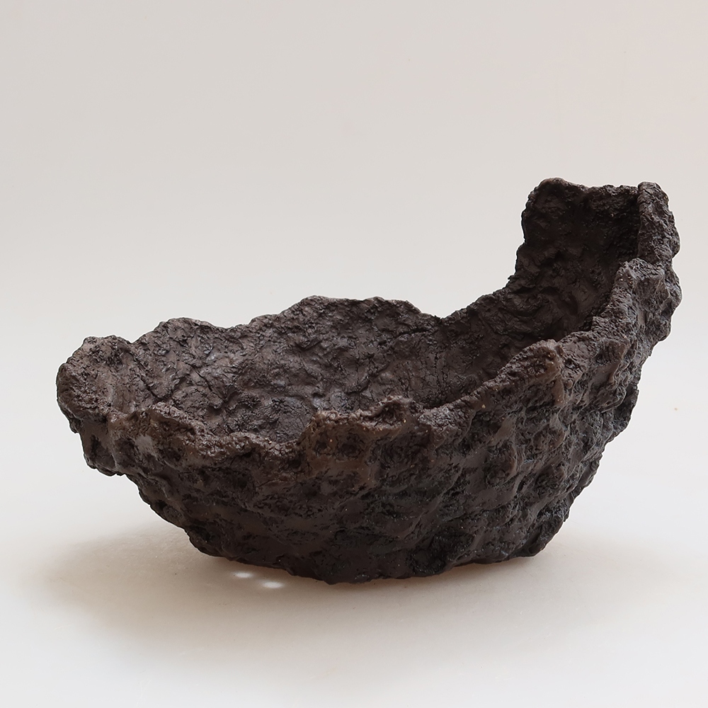 Coquille en céramique 22 x 18 x 17 cm, couleur marron