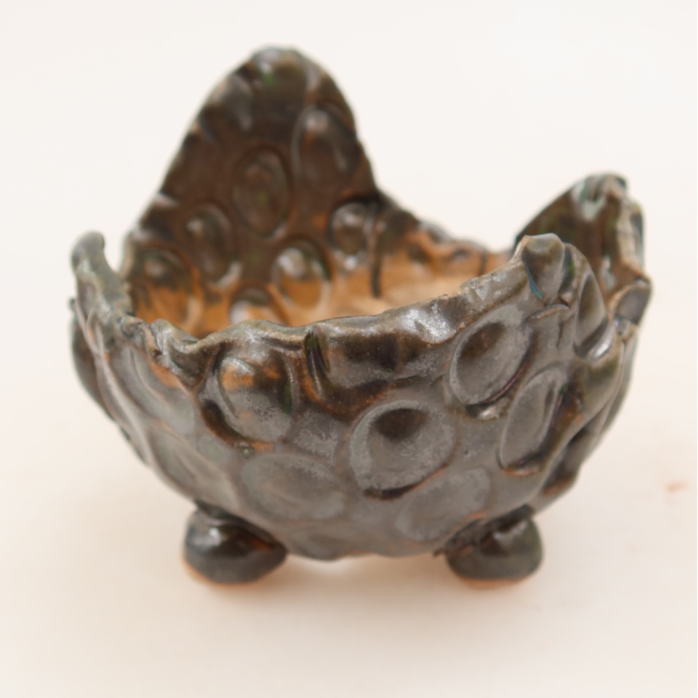 Coquille en céramique  8,5 x 7,5 x 7 cm, couleur brun-vert