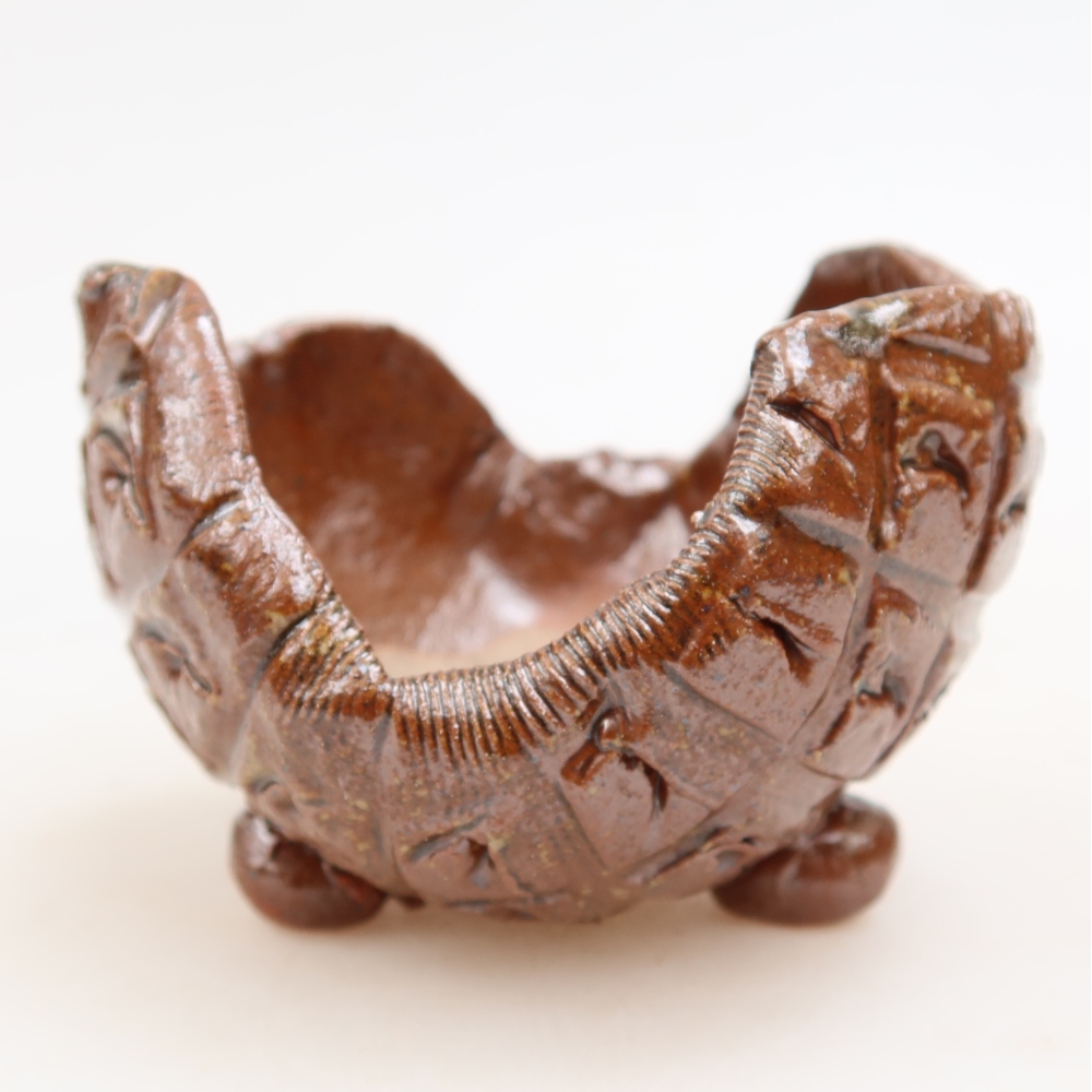 Coquille en céramique 9 x 8 x 6 cm , couleur marron