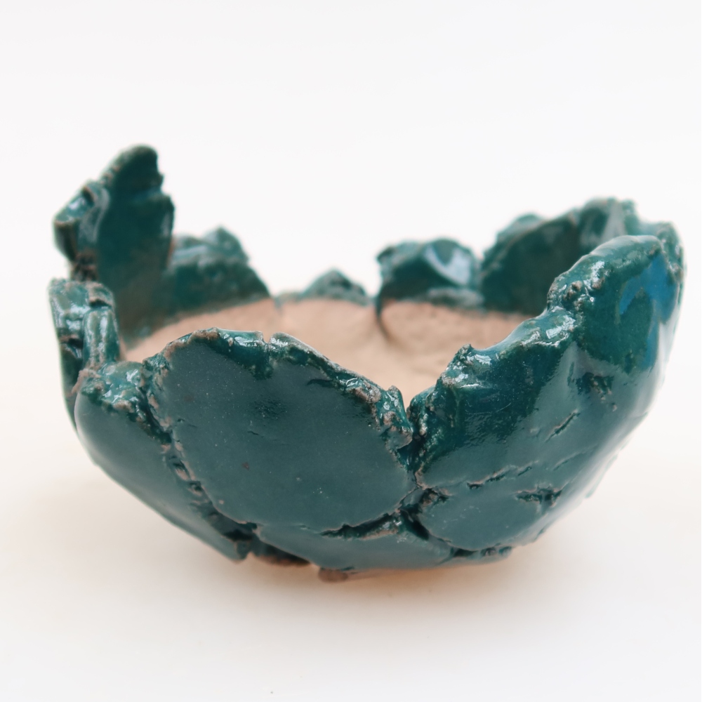 Coquille en céramique  9 x 8,5 x 6,5 cm, couleur verte