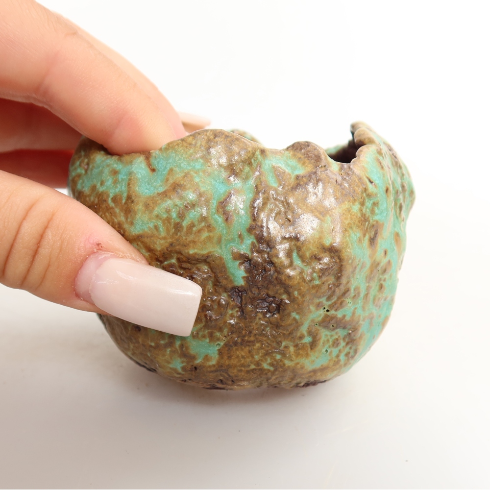 Coquille en céramique  7 x 7 x 6 cm, couleur verte