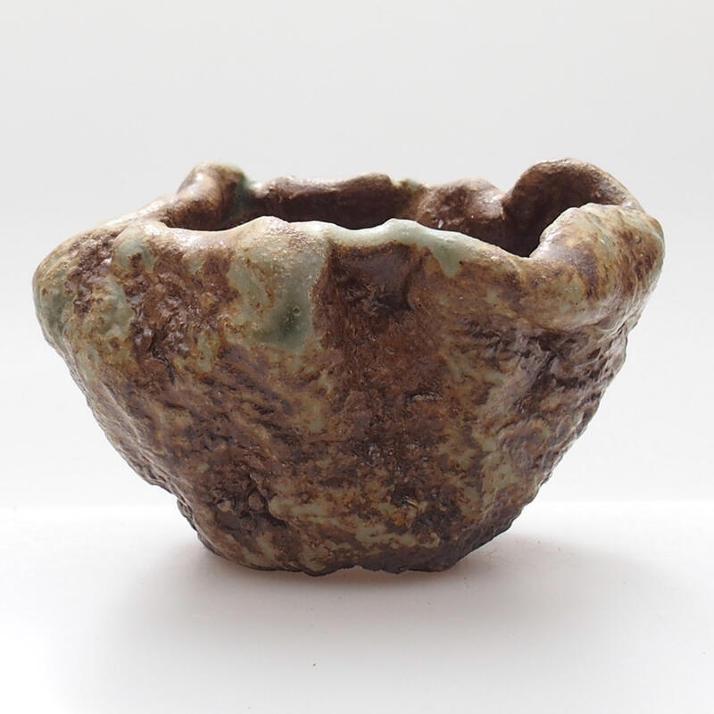 Coquille en céramique 6 x 5 x 5 cm , couleur vert-brun